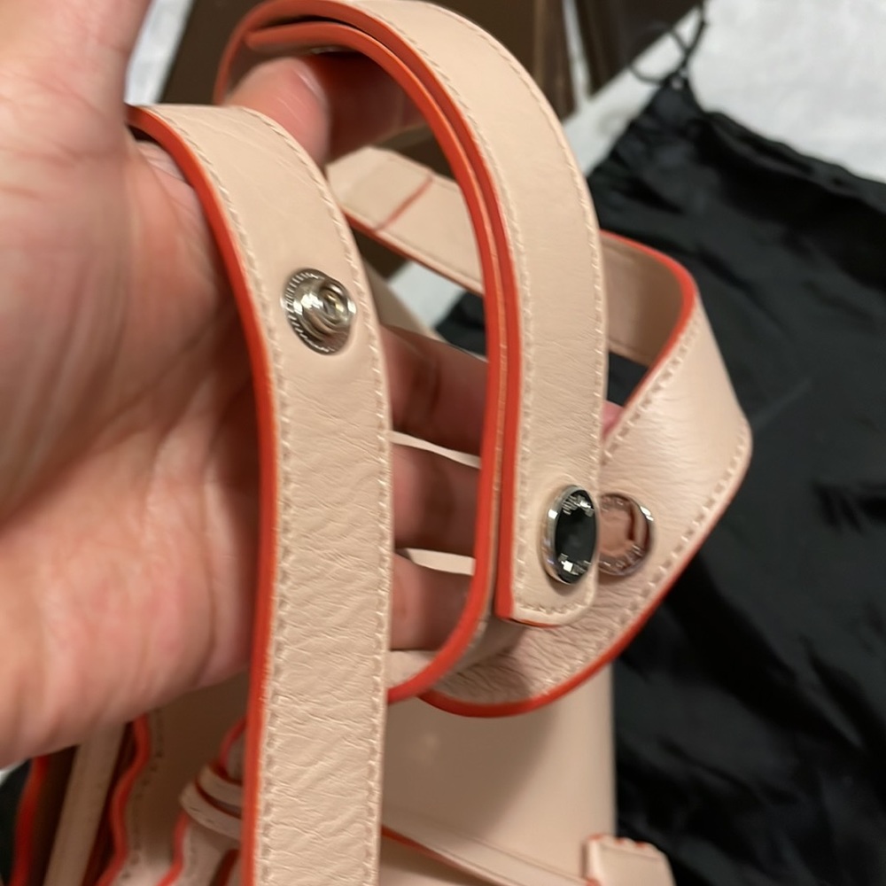 SOLD❤️Authentic Fendi By the way Med Vit.Dolce stud 2 eay - Picture 10 of 17